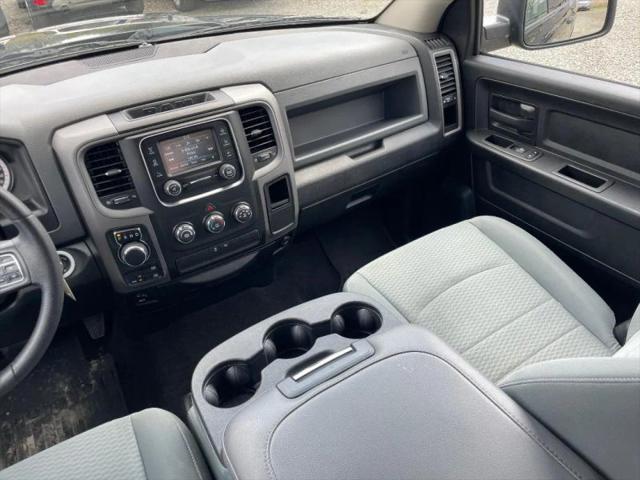 2017 Ram 1500 Express Crew Cab 4x4 5'7" Box