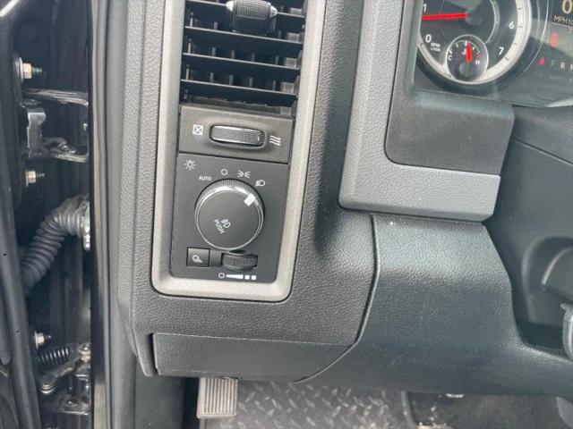 2017 Ram 1500 Express Crew Cab 4x4 5'7" Box