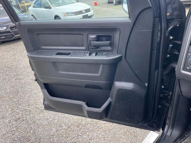 2017 Ram 1500 Express Crew Cab 4x4 5'7" Box