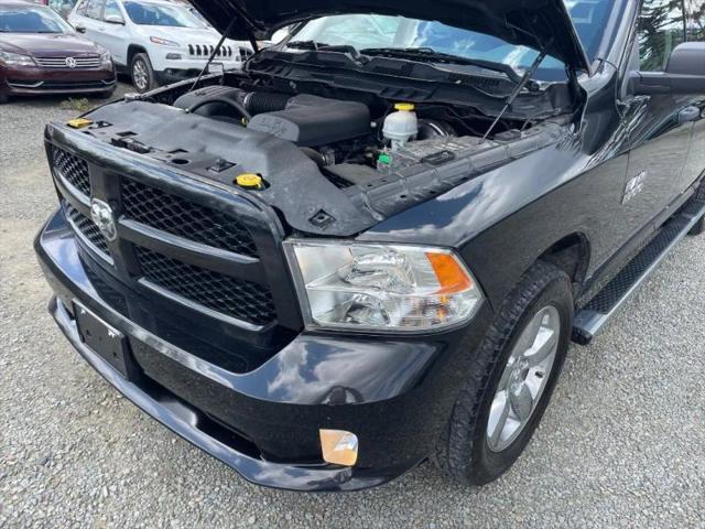 2017 Ram 1500 Express Crew Cab 4x4 5'7" Box