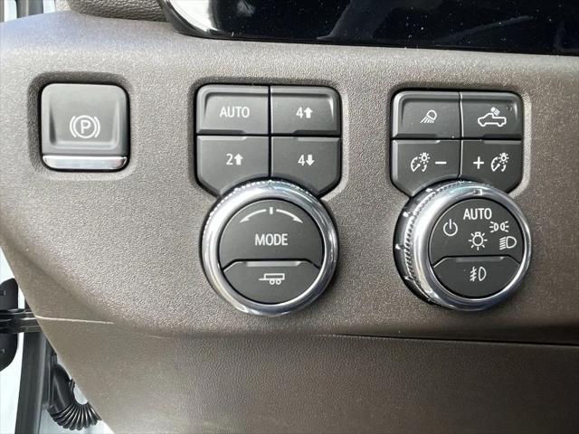 2026 GMC Sierra 2500HD Crew Cab, Standard Bed, SLT, 4WD