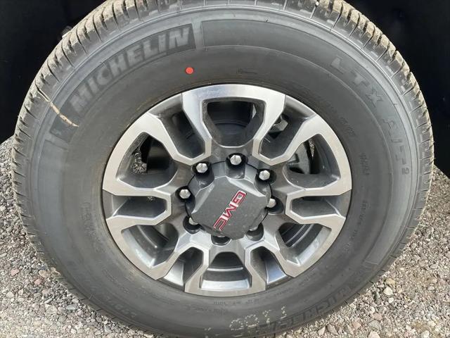 2026 GMC Sierra 2500HD Crew Cab, Standard Bed, SLT, 4WD