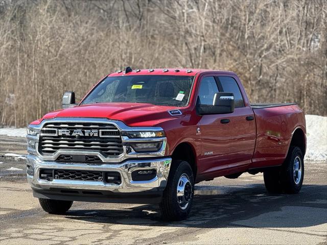 2026 Ram 3500 Big Horn Crew Cab 4x4 8' Box