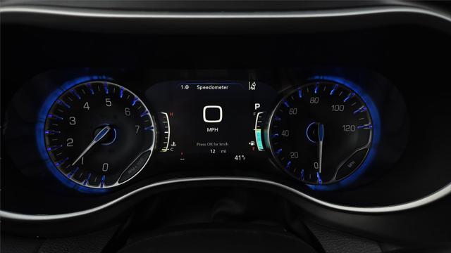 2026 Chrysler Voyager LX