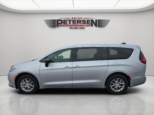 2026 Chrysler Voyager LX