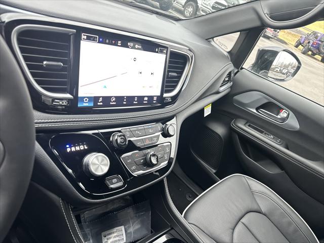 2026 Chrysler Pacifica Limited AWD