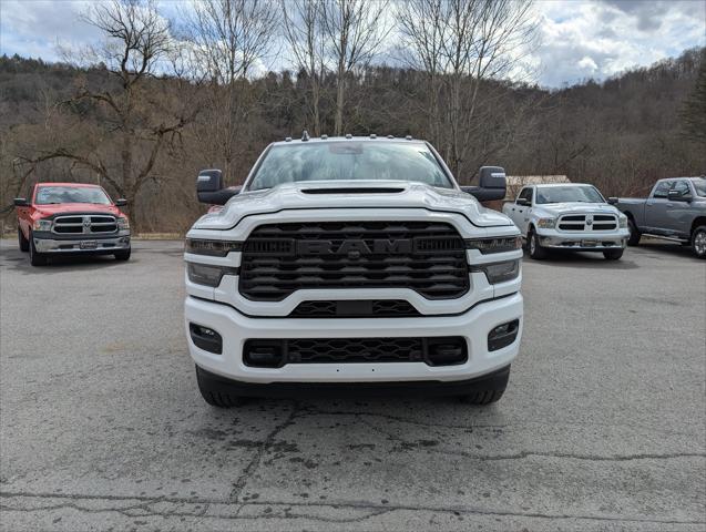 2026 RAM Ram 2500 RAM 2500 BLACK EXPRESS CREW CAB 4X4 8 BOX