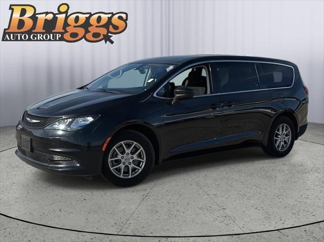 2022 Chrysler Voyager LX 2022 Chrysler Voyager LX