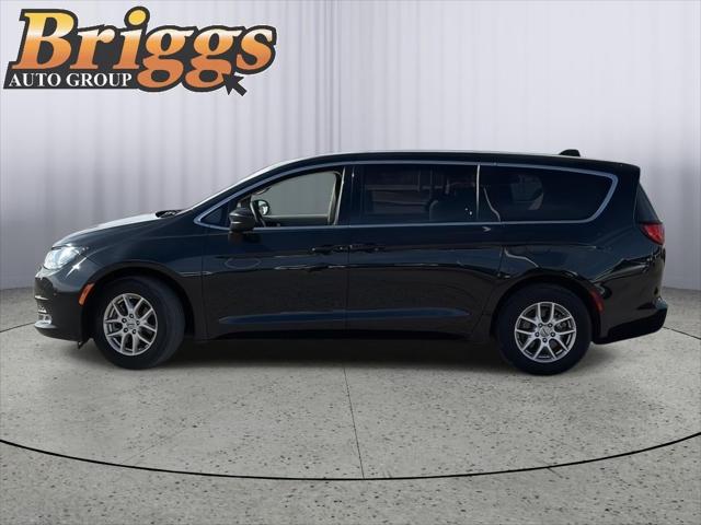 2022 Chrysler Voyager LX 2022 Chrysler Voyager LX