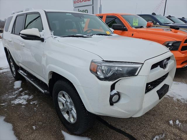 2016 Toyota 4Runner SR5 2016 Toyota 4Runner SR5