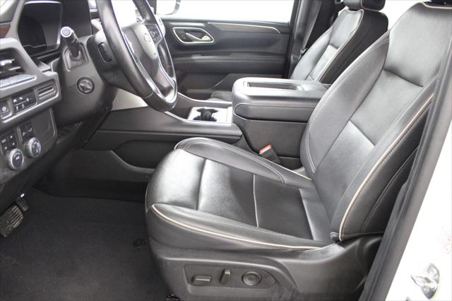 2023 Chevrolet Suburban 4WD Premier