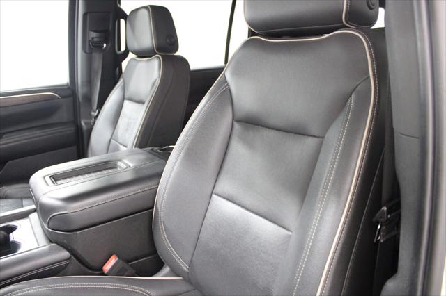 2023 Chevrolet Suburban 4WD Premier