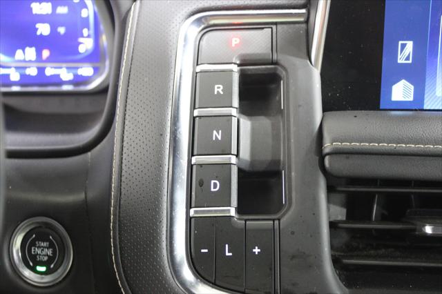 2023 Chevrolet Suburban 4WD Premier