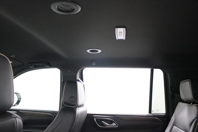 2023 Chevrolet Suburban 4WD Premier