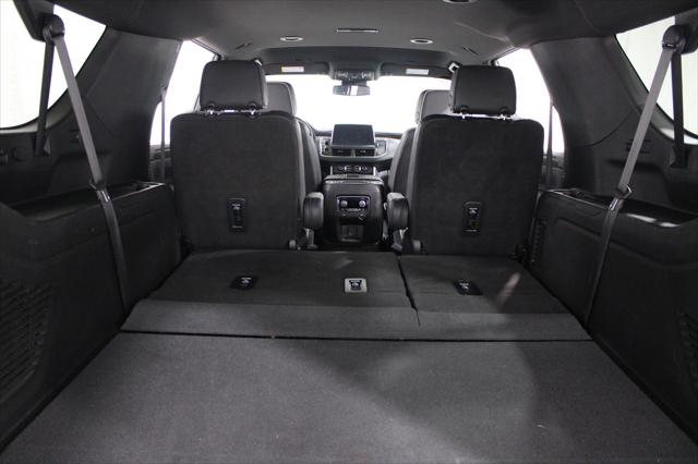 2023 Chevrolet Suburban 4WD Premier