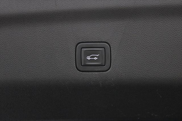 2023 Chevrolet Suburban 4WD Premier