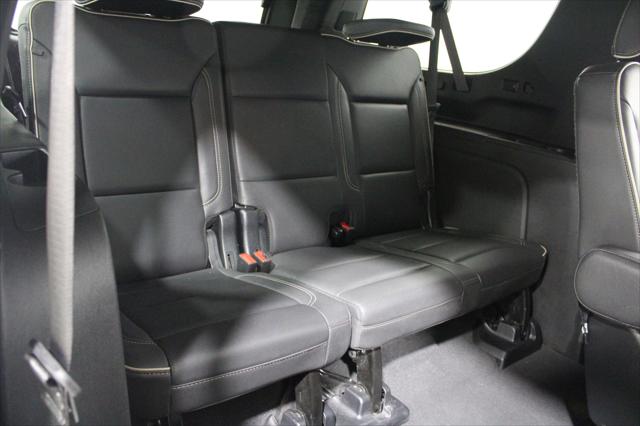 2023 Chevrolet Suburban 4WD Premier