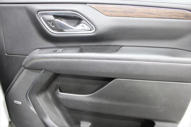 2023 Chevrolet Suburban 4WD Premier