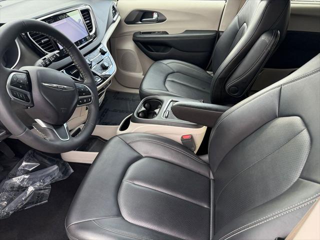 Used 2024 Chrysler Pacifica For Sale in Bellingham, WA