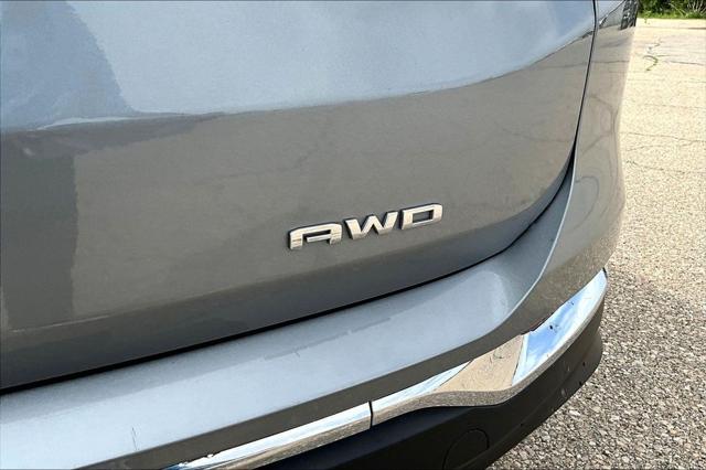 2024 GMC Terrain AWD SLT
