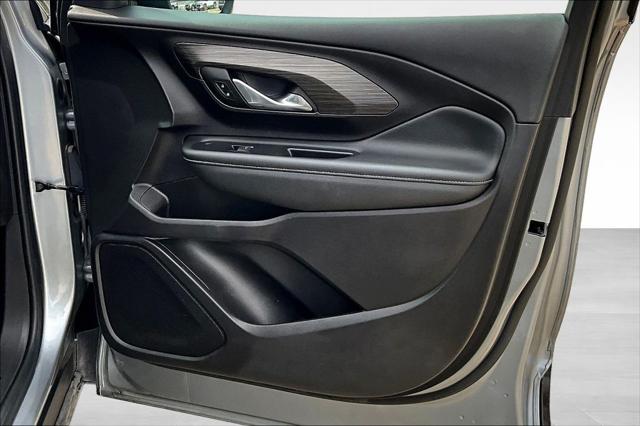 2024 GMC Terrain AWD SLT