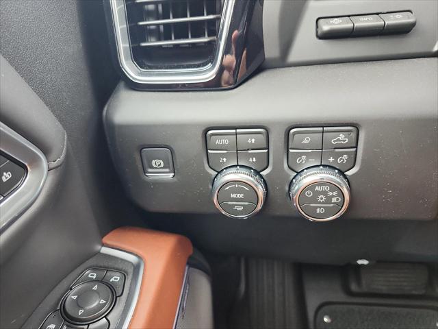 2026 GMC Sierra 2500HD Crew Cab, Standard Bed, Denali Ultimate, 4WD