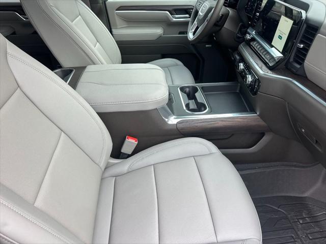 2026 GMC Sierra 2500HD Crew Cab, Standard Bed, SLT, 4WD