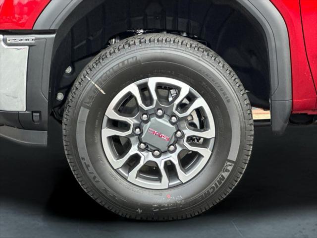 2026 GMC Sierra 2500HD Crew Cab, Standard Bed, SLT, 4WD