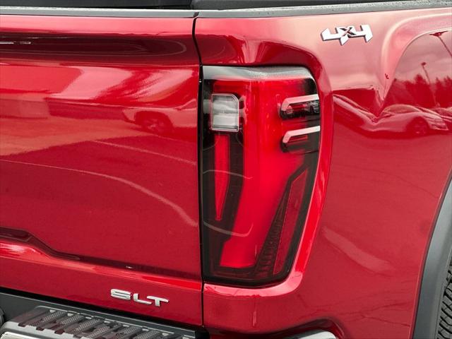 2026 GMC Sierra 2500HD Crew Cab, Standard Bed, SLT, 4WD