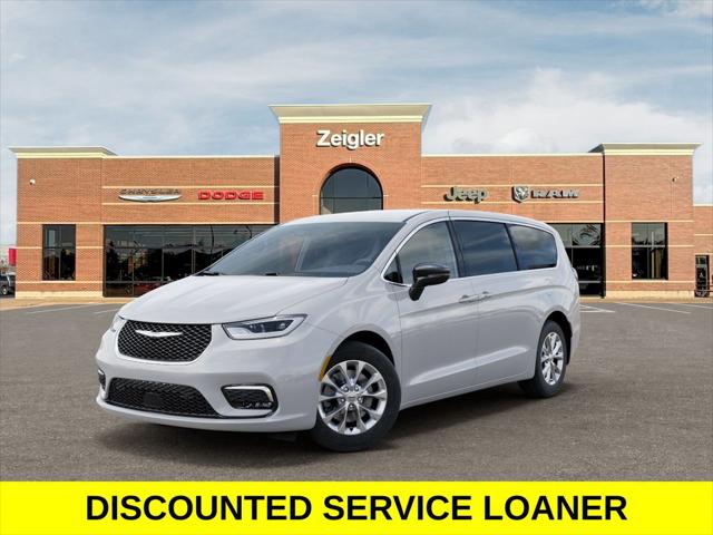 2026 Chrysler Pacifica Select AWD for sale in Grandville, MI