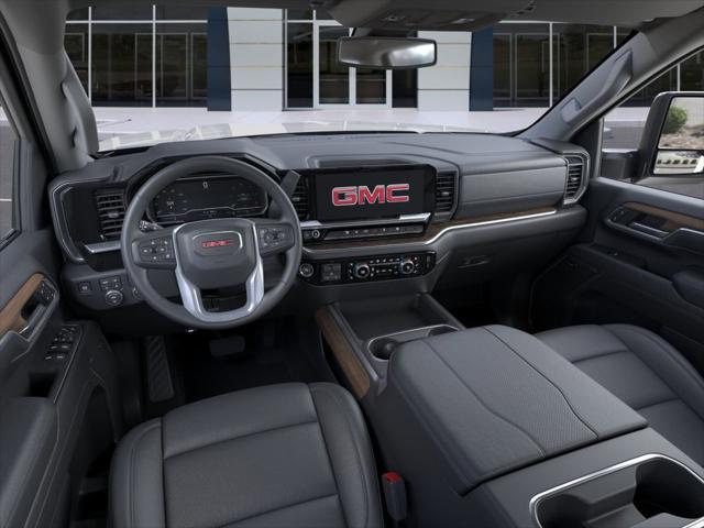 2026 GMC Sierra 2500HD Crew Cab, Standard Bed, SLT, 4WD