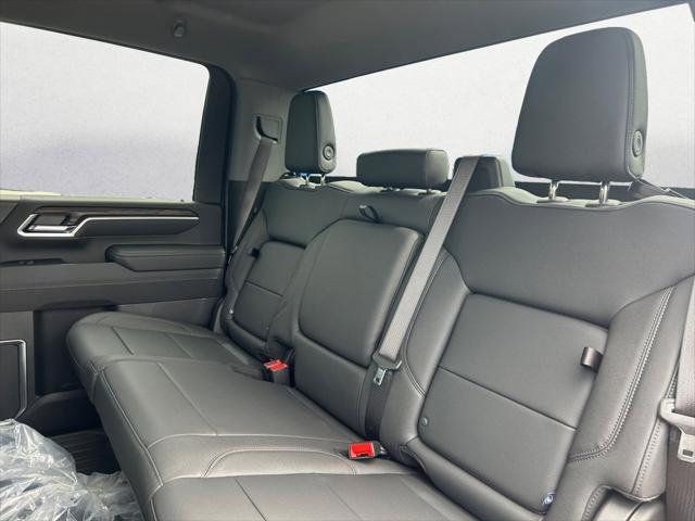 2026 GMC Sierra 2500HD Crew Cab, Standard Bed, SLT, 4WD