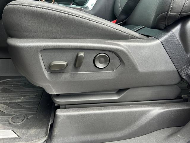 2026 GMC Sierra 2500HD Crew Cab, Standard Bed, SLT, 4WD