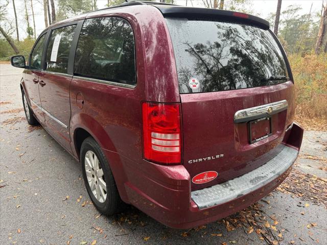 2009 Chrysler Town & Country Touring