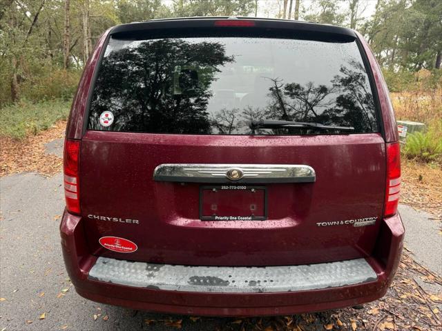 2009 Chrysler Town & Country Touring