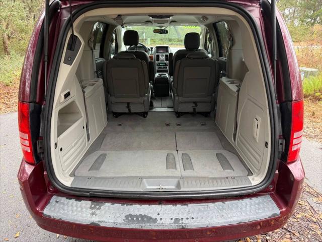 2009 Chrysler Town & Country Touring