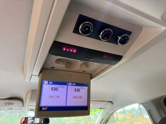 2009 Chrysler Town & Country Touring