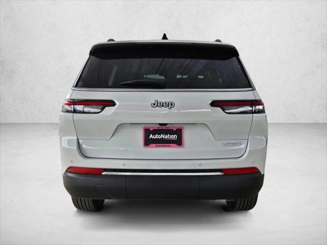 2026 Jeep Grand Cherokee Altitude 4x2