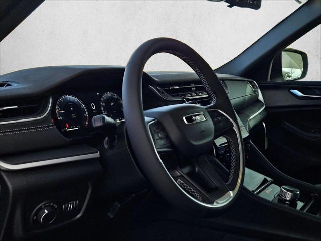 2026 Jeep Grand Cherokee GRAND CHEROKEE L LAREDO 4X4