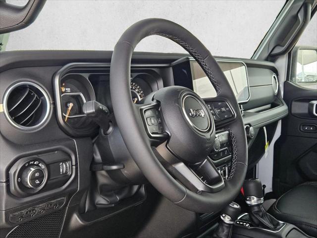 2026 Jeep Gladiator GLADIATOR SAHARA 4X4