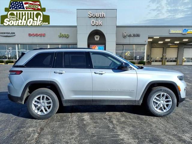 2026 Jeep Grand Cherokee GRAND CHEROKEE LAREDO X 4X4