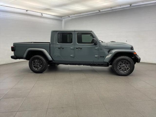 2026 Jeep Gladiator GLADIATOR SPORT S 4X4 2026 Jeep Gladiator GLADIATOR SPORT S 4X4