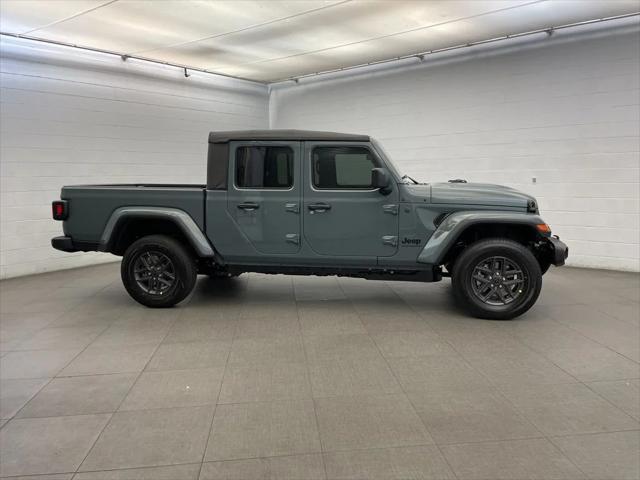2026 Jeep Gladiator GLADIATOR SPORT S 4X4 2026 Jeep Gladiator GLADIATOR SPORT S 4X4