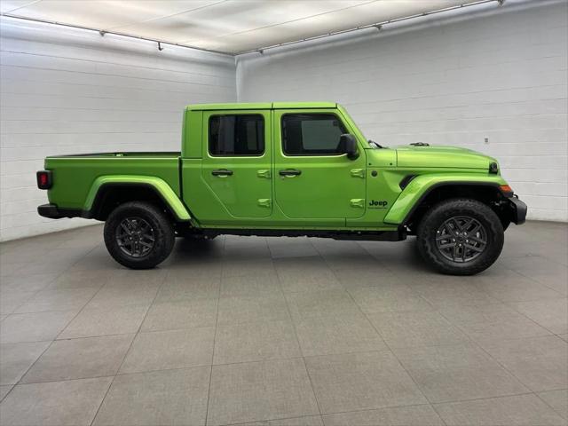 2026 Jeep Gladiator GLADIATOR SPORT S 4X4 2026 Jeep Gladiator GLADIATOR SPORT S 4X4
