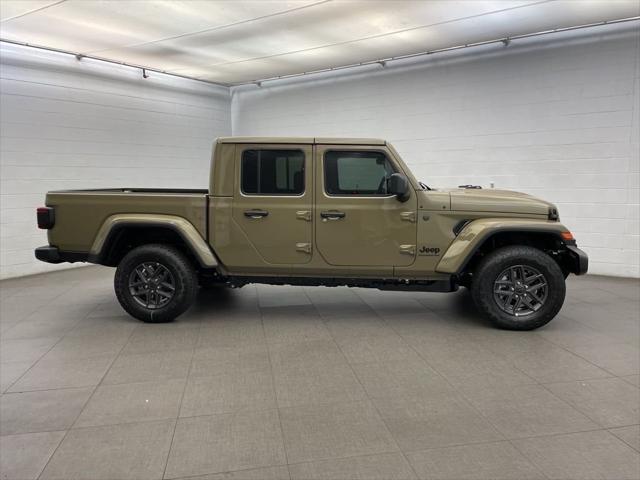2026 Jeep Gladiator GLADIATOR SPORT S 4X4