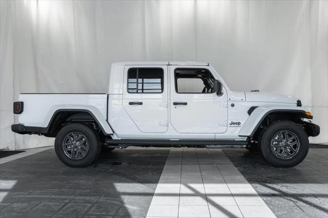 2026 Jeep Gladiator GLADIATOR SPORT S 4X4