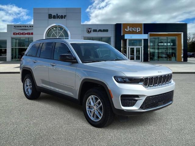 2026 Jeep Grand Cherokee GRAND CHEROKEE LAREDO X 4X4
