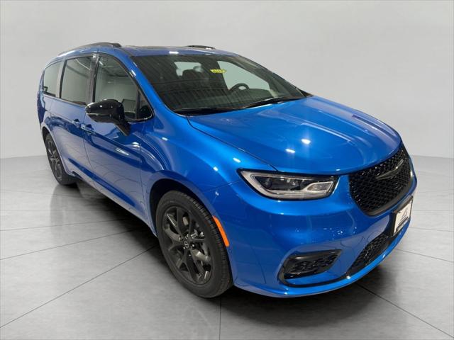 2026 Chrysler Pacifica PACIFICA LIMITED AWD