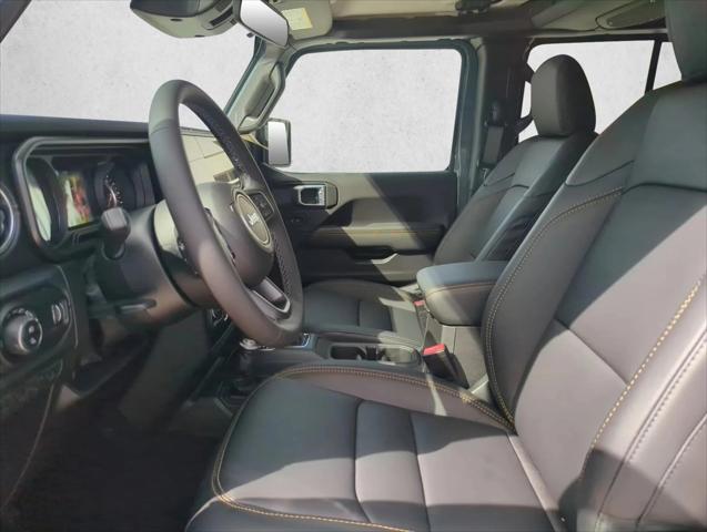 2026 Jeep Gladiator GLADIATOR SAHARA 4X4