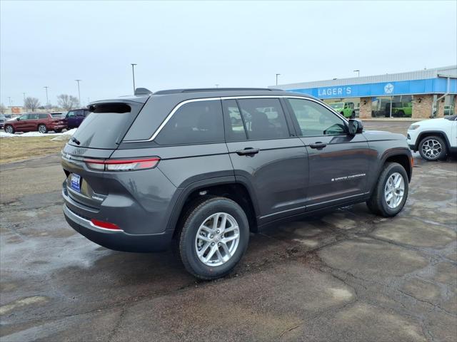 2026 Jeep Grand Cherokee GRAND CHEROKEE LAREDO X 4X4
